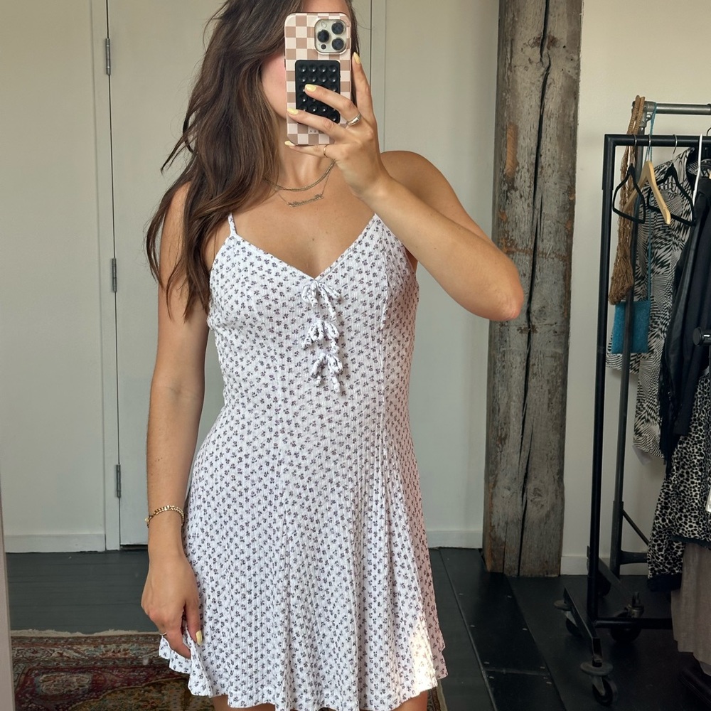 White Floral Print Vintage 90’s Mini Dress